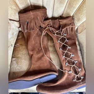 Vintage 70s 80s Minnetonka Brown Lace-Up Fringe Boots Size 12
